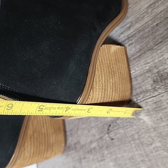 Vince Camuto Ginsel ankle Boots - Picture 15 of 16